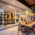 Villa White Lotus By Balisuperhost